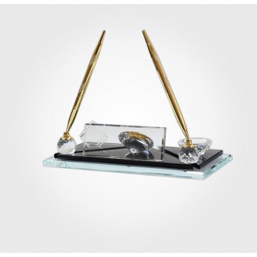 Kristal Masa İsimliği