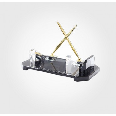 Kristal Masa İsimliği